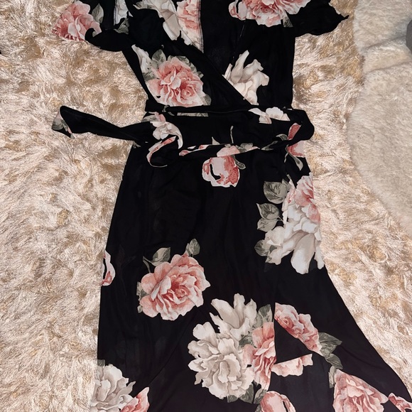 Dynamite Floral Wrap Dress - Picture 6 of 6